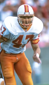 John Lynch AKA Icons 93 OVR - Madden NFL 26