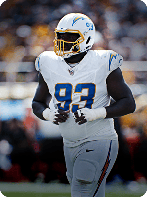 Otito Ogbonnia Core 71 OVR - Madden NFL 26