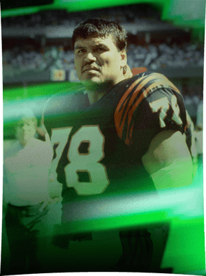 Anthony Munoz Theme Team Surge 92 OVR - Madden NFL 26